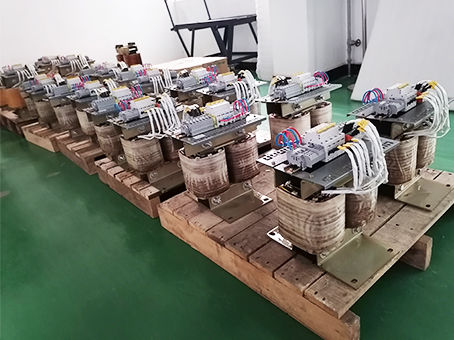 公司生產的各型號融雪隔離變通過新標檢測